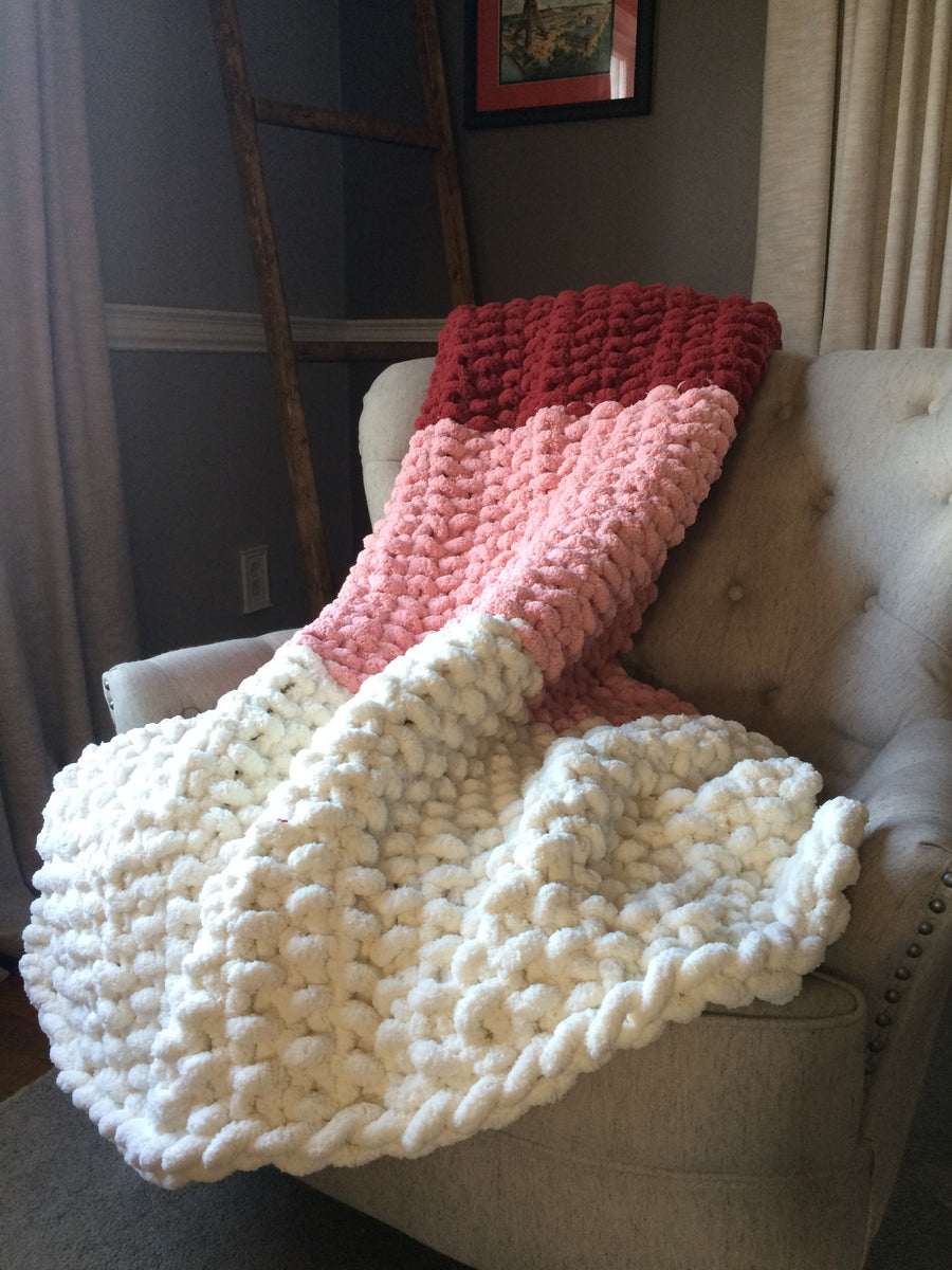 Twisty Pink and White shops bulky blanket