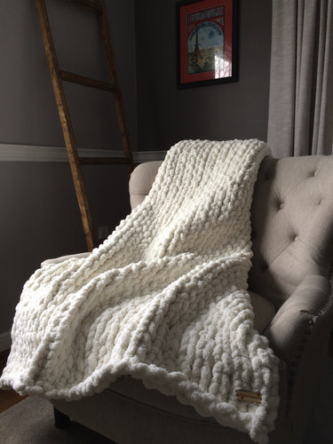 Chunky Knit Blanket | Ivory Knit Throw Blanket - Hands On For Homemade