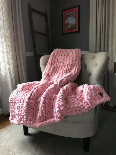 Soft Chunky Knit Chalk Pink Blanket - Hands On For Homemade