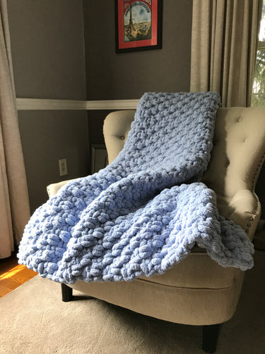 Periwinkle Blanket | Chunky Knit Blanket - Hands On For Homemade